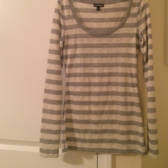 Strapped gray long sleeve shirt