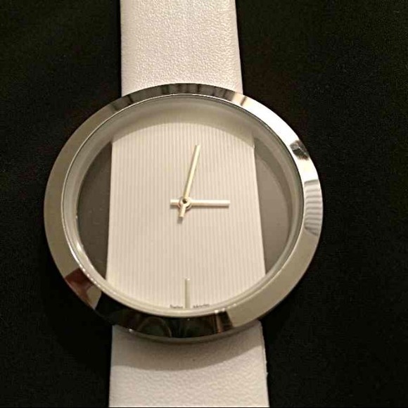 Simple white watch design