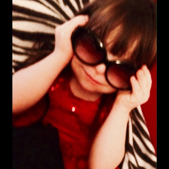 👧🏻 Meet Your Posher..."Princess Sarah!" - Picture 2 of 4