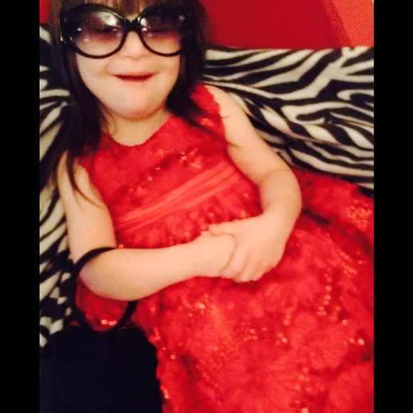 👧🏻 Meet Your Posher..."Princess Sarah!" - Picture 3 of 4