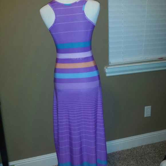 Dress - Picture 2 of 3