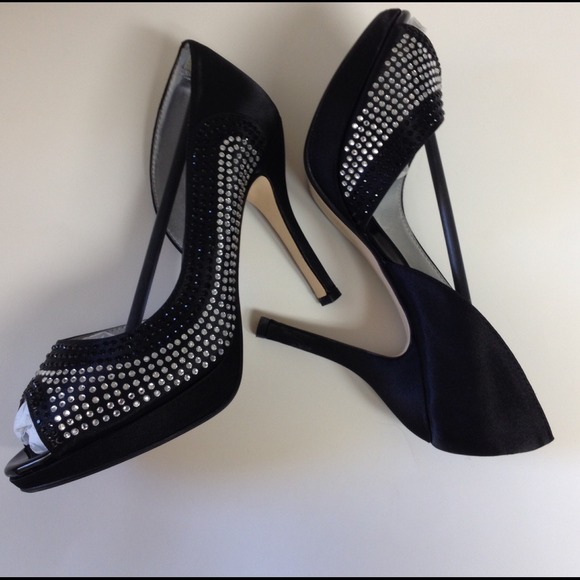 Paparros Jaylan Pump - Picture 2 of 3