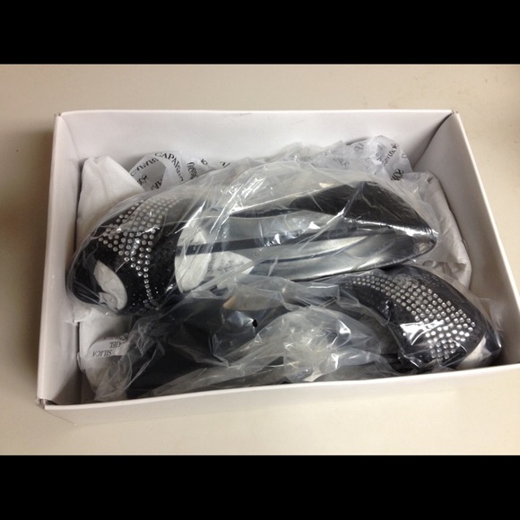 Paparros Jaylan Pump - Picture 3 of 3