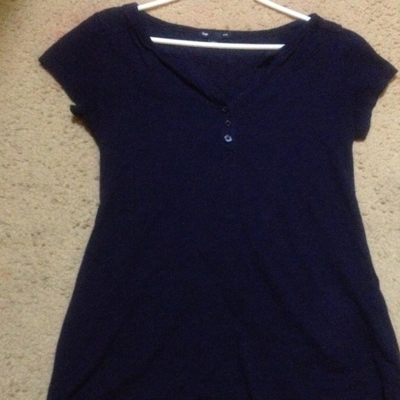 XS GAP SHIRT