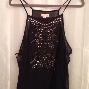 Beaded tank with open sides