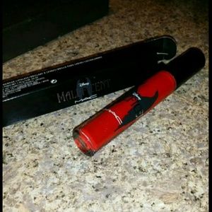 Mac MALEFICENT pro longwear "Anthurium" lipglass b