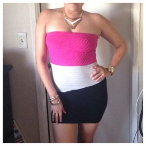 Super Cute Strapless Dress!