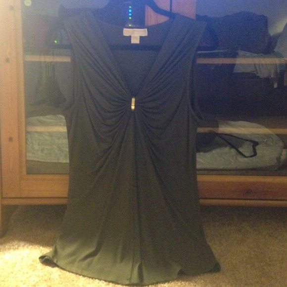 Flawless Michael Kors top