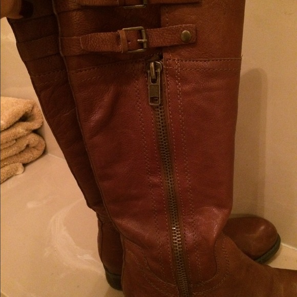 SOLD. Franco Sarto "like NEW" Leather boots - Picture 4 of 4