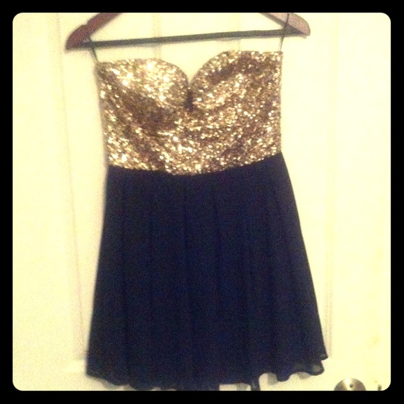 Gold dress,blue dress,purple blazer,&peplum top!