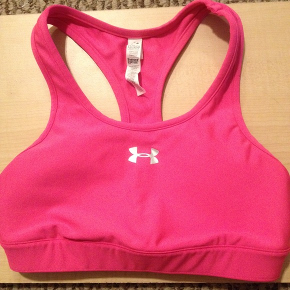 Under Armour sports bra - Picture 1 of 4