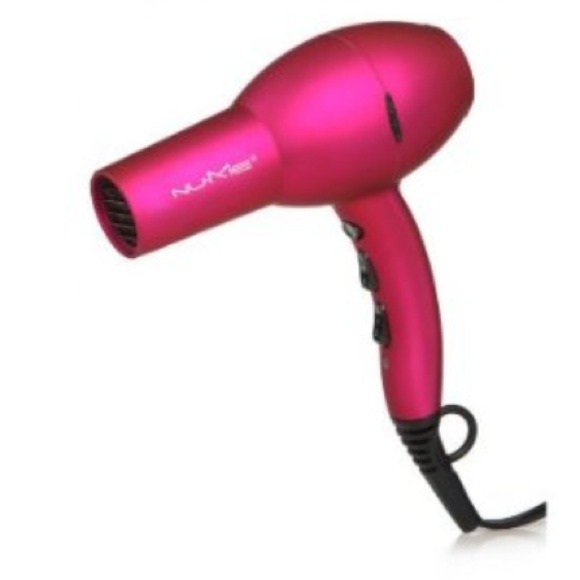 Nume signature pink blow dryer