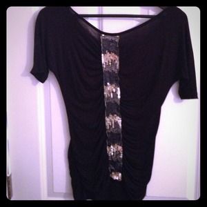 Black top sequence design back