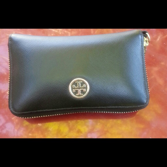 Tory burch wallet