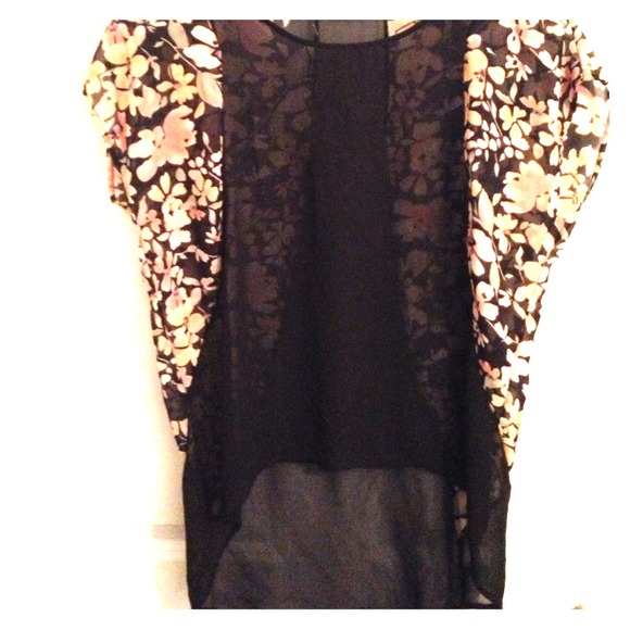 Lush shirt high-low