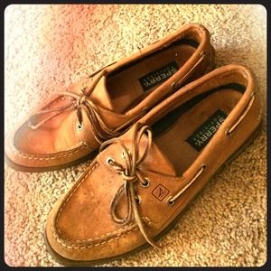 SPERRY TOP SIDER SHOES!! Size 8