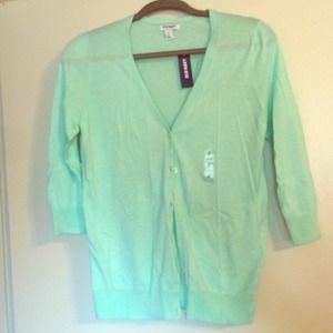 SALE! Old Navy mint cardigan NWT