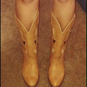 Addition pics of boots