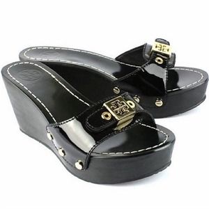 tory burch black wedges