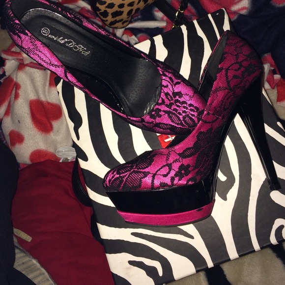 Bundled both pairs $20