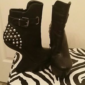 Black low cut boots