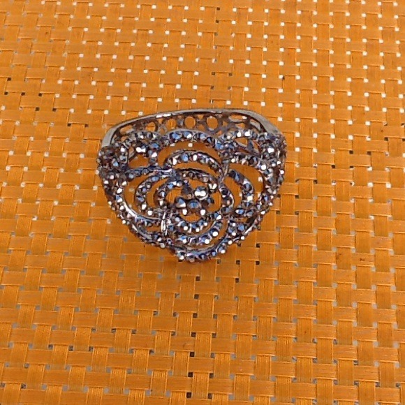 Flower Cuff bracelet - Picture 2 of 4