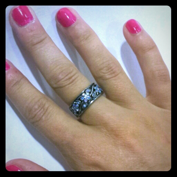 Garden party ring by Lia Sophia