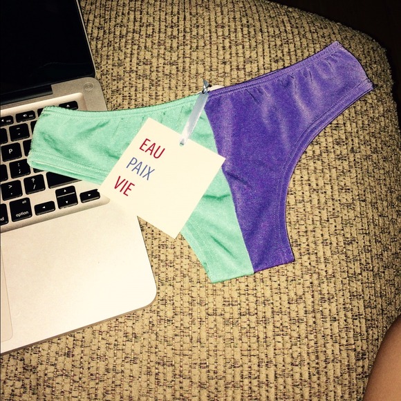 🚫on hold🚫 Eau Paix Vie Swimwear