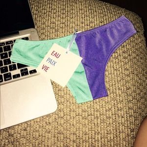 🚫on hold🚫 Eau Paix Vie Swimwear