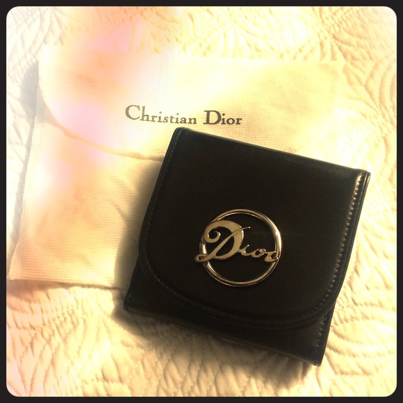 Dior diva wallet