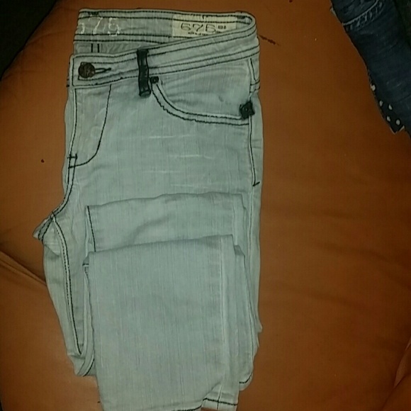 Jeans - Picture 4 of 4