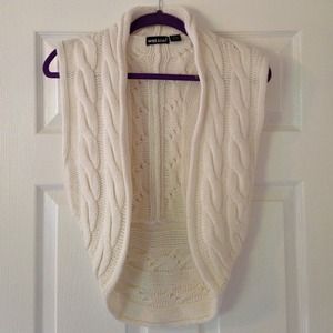 Sweater vest