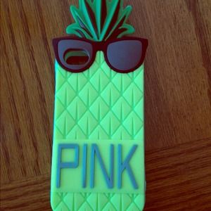 Victoria's Secret Pineapple iPhone 4/4S Case!