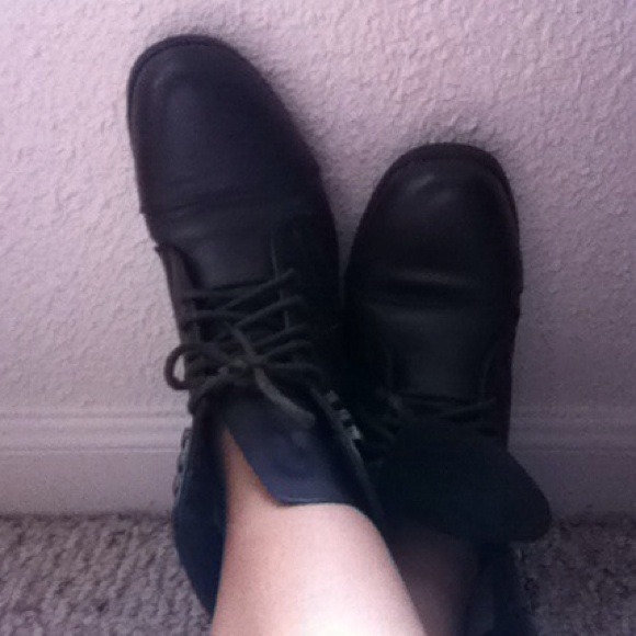 🌸 Sold 🌸 Combat boots - Picture 2 of 4