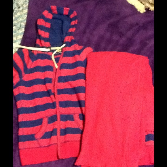 blue/pink jogging suit