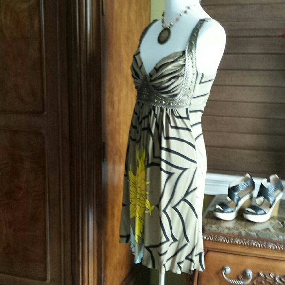 SOLD Bundle Sky Sunflower Dress - Picture 2 of 4