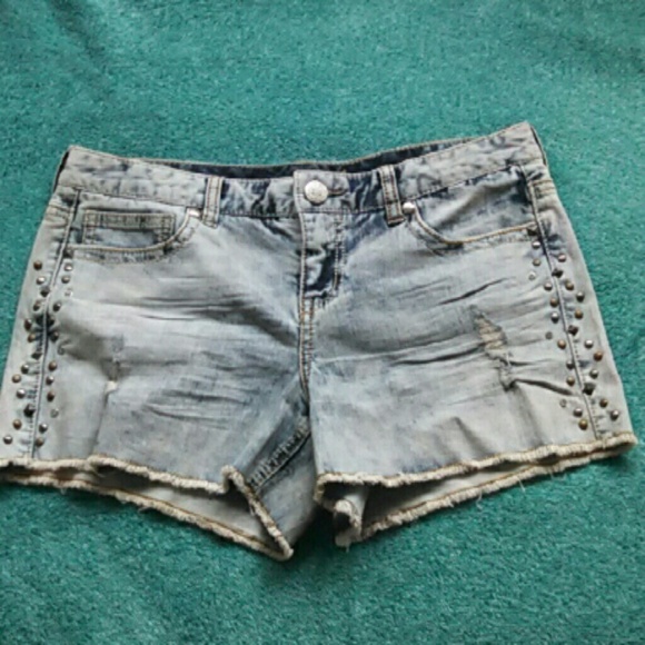 Distressed jean shorts