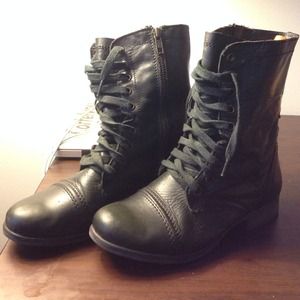 Black Steve Madden Vintage Combat Ankle Boots