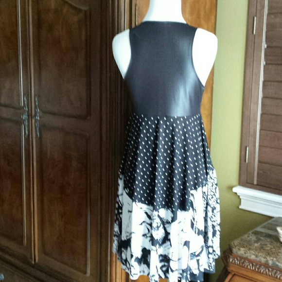 Seven Waves Dress - Picture 4 of 4