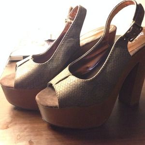 Chunky Heel Snakeskin Platform
