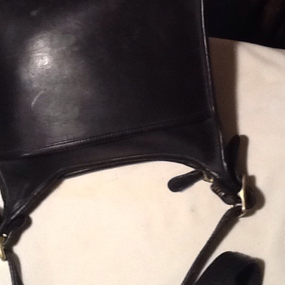 💥SOLD💥Vintage Coach Shoulder Bag - Picture 3 of 4