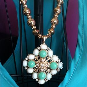 New! Mint beaded pendant necklace