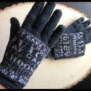 Juicy Couture Gloves