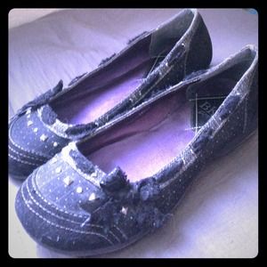 Grey/Black BKE Flats