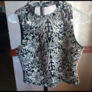 Black and white floral print crop top- never worn