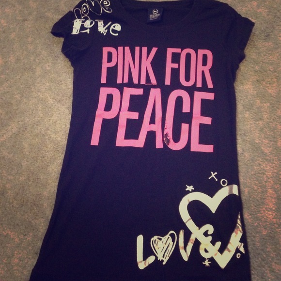 PINK VS tshirt "ON HOLD"
