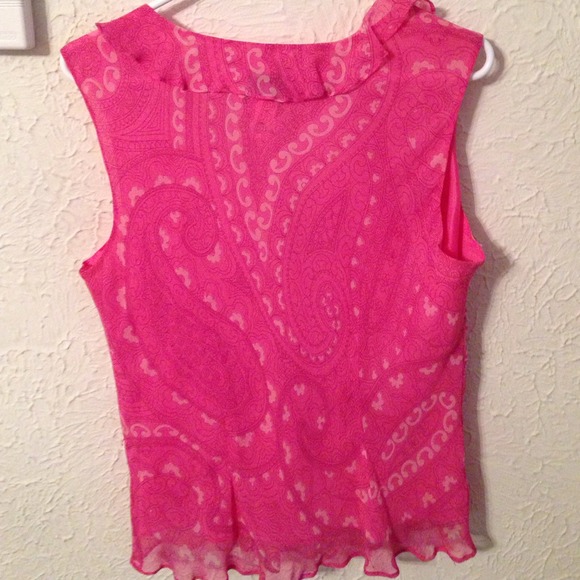 Beautiful beaded pink paisley top - Picture 4 of 4