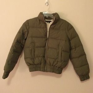 Army green theory puffer jacket