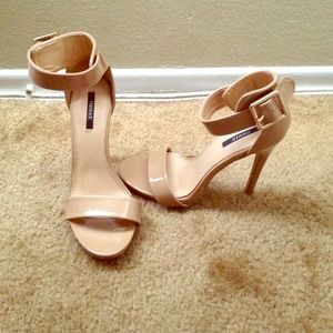Nude strapped heels