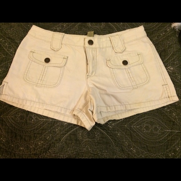 AE khaki shorts